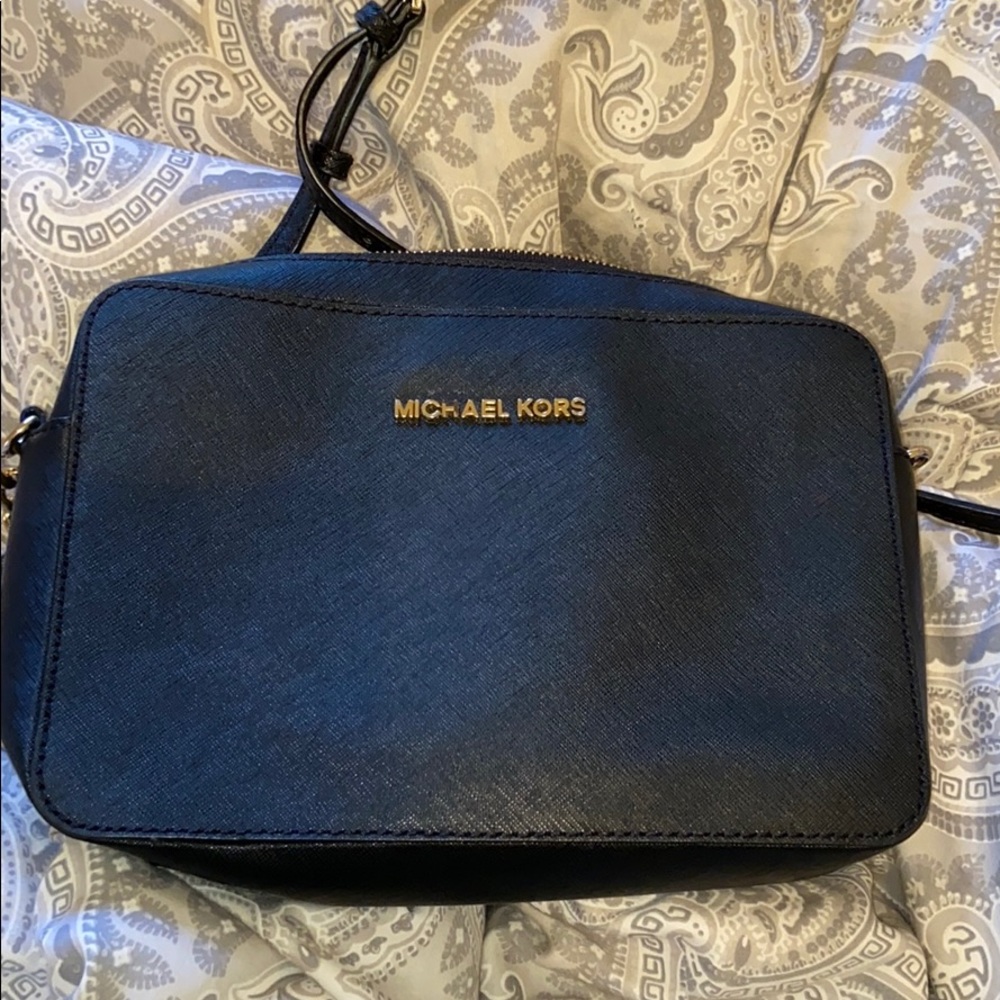 Michael Kors
Jet Set East West Leather Crossbody